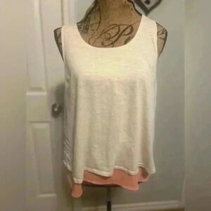 Market spruce Woman’s size medium orange/cream dressy tank top